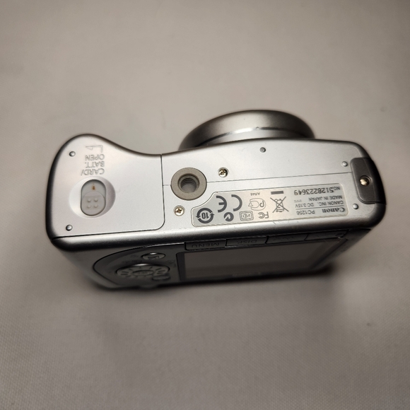 Canon PowerShot SX100 IS 8.0MP Digital Camera - SILVER TESTED Works Great! - Picture 3 of 10